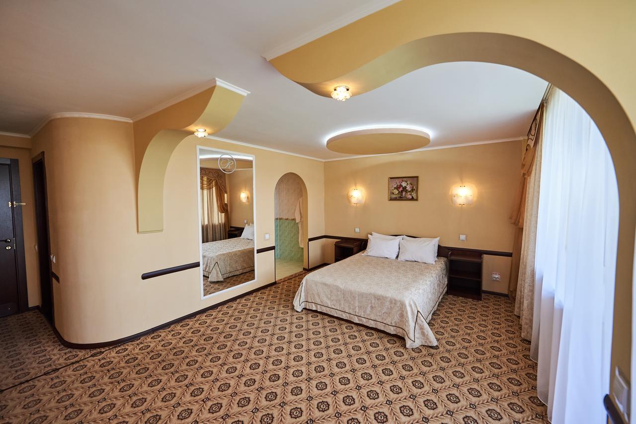 Rassvet Hotel Dnipro Exterior foto